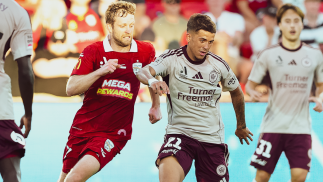 Wanderers Heartbreak as Adelaide United Snatch Late Win in 3-2 Thriller